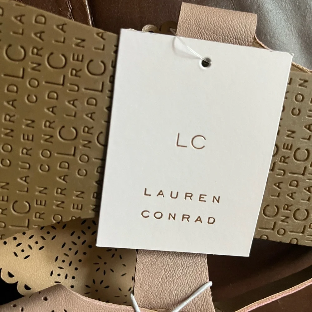 NWT Lauren Conrad Flat Nude Sandals Sz XL